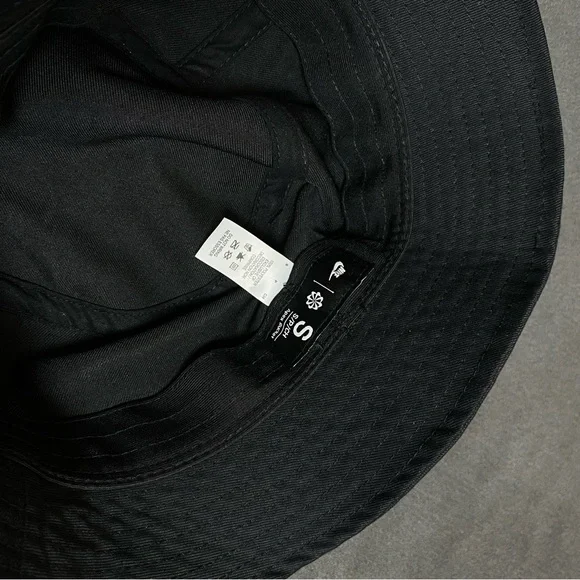 Billabong Charcoal Bucket Hat with Logo - Picture 6 of 8